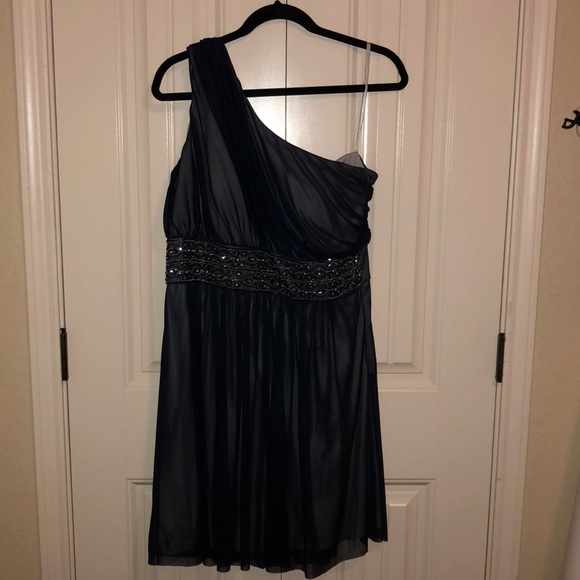 One Shoulder Formal Dress - Picture 2 of 5